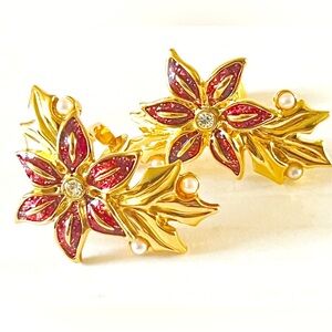 Vintage Signed Avon Earrings Gold plated Poinsettias - Faux Pearls Red Enamel
